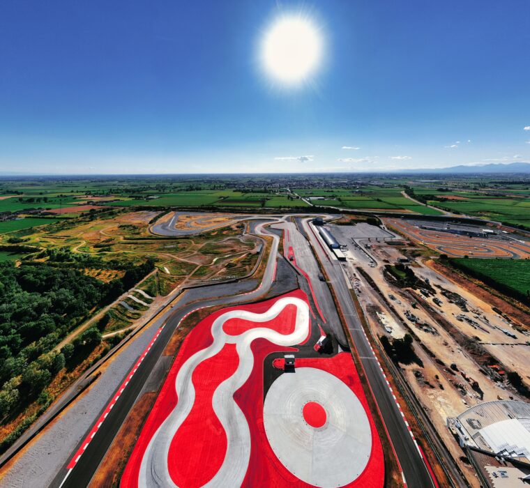 Vista aerea del Porsche Experience Center Franciacorta – circuiti per la driving experience 5