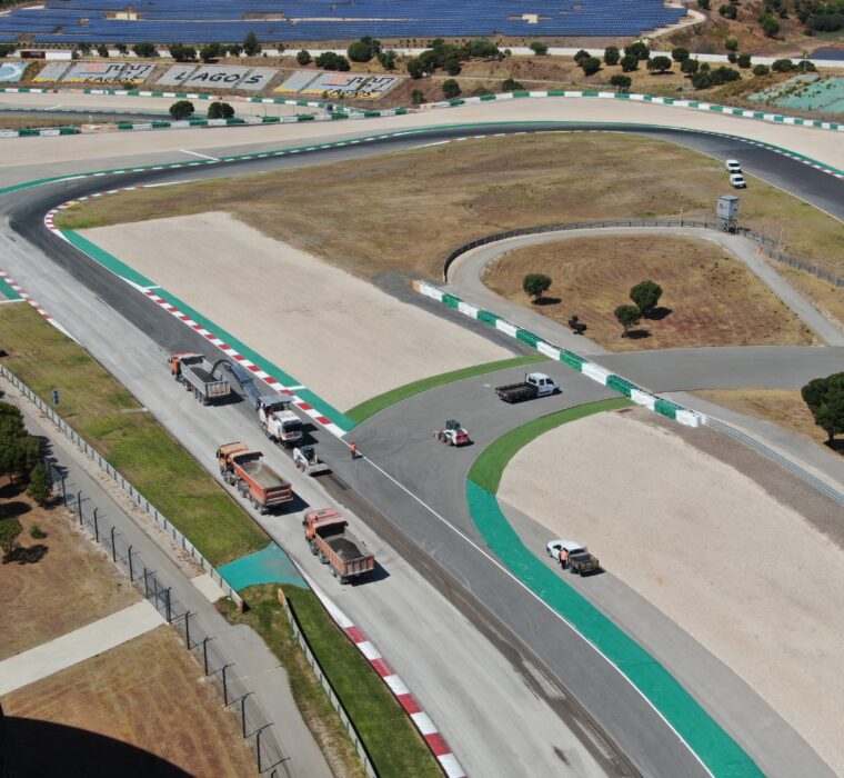 Luftaufnahme des Autódromo Internacional do Algarve – Erneuerung der Fahrbahndecke und Höhenmodellierung 9