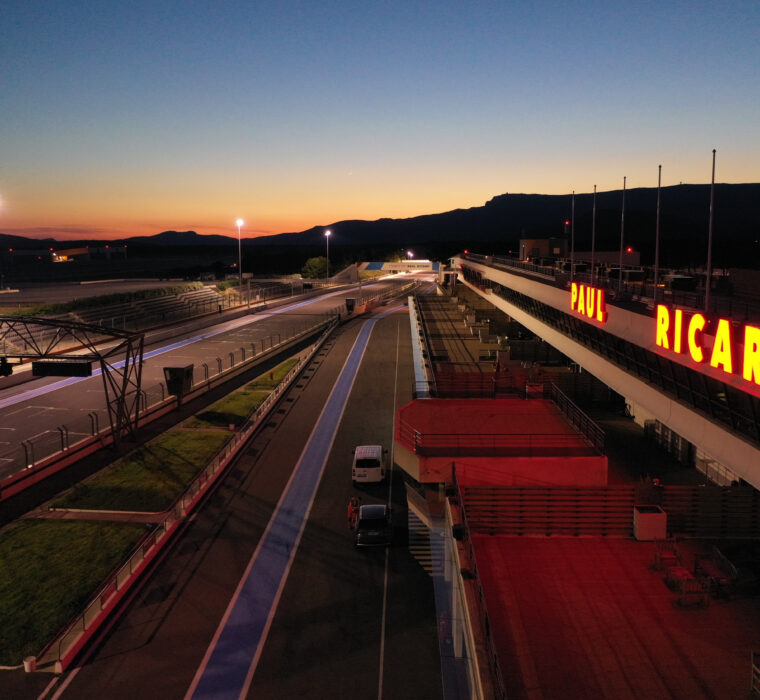 Vue aérienne du circuit Paul Ricard - Le Castellet : travaux de réfection du revêtement 2