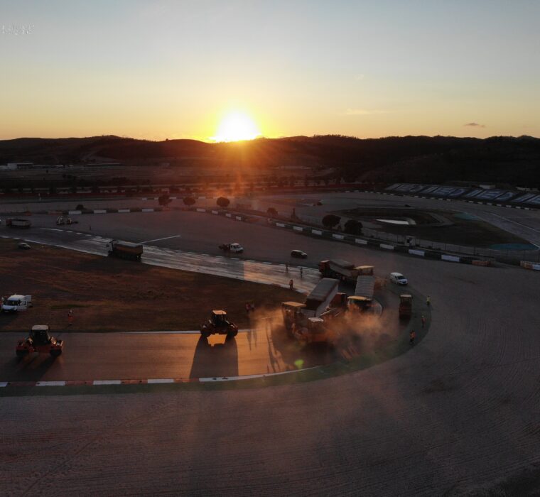 Luftaufnahme des Autódromo Internacional do Algarve – Erneuerung der Fahrbahndecke und Höhenvermessung 4